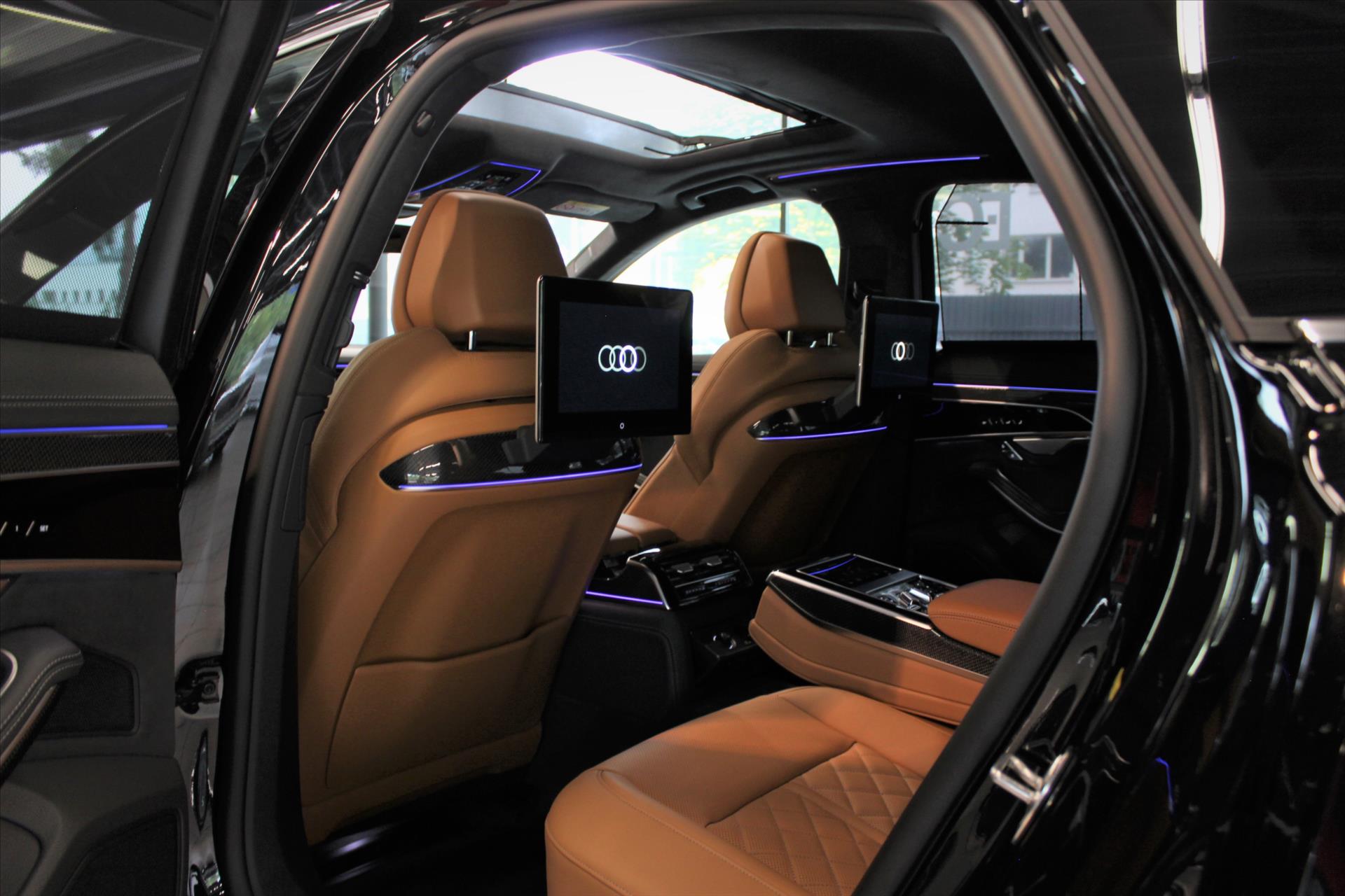 Audi S8
