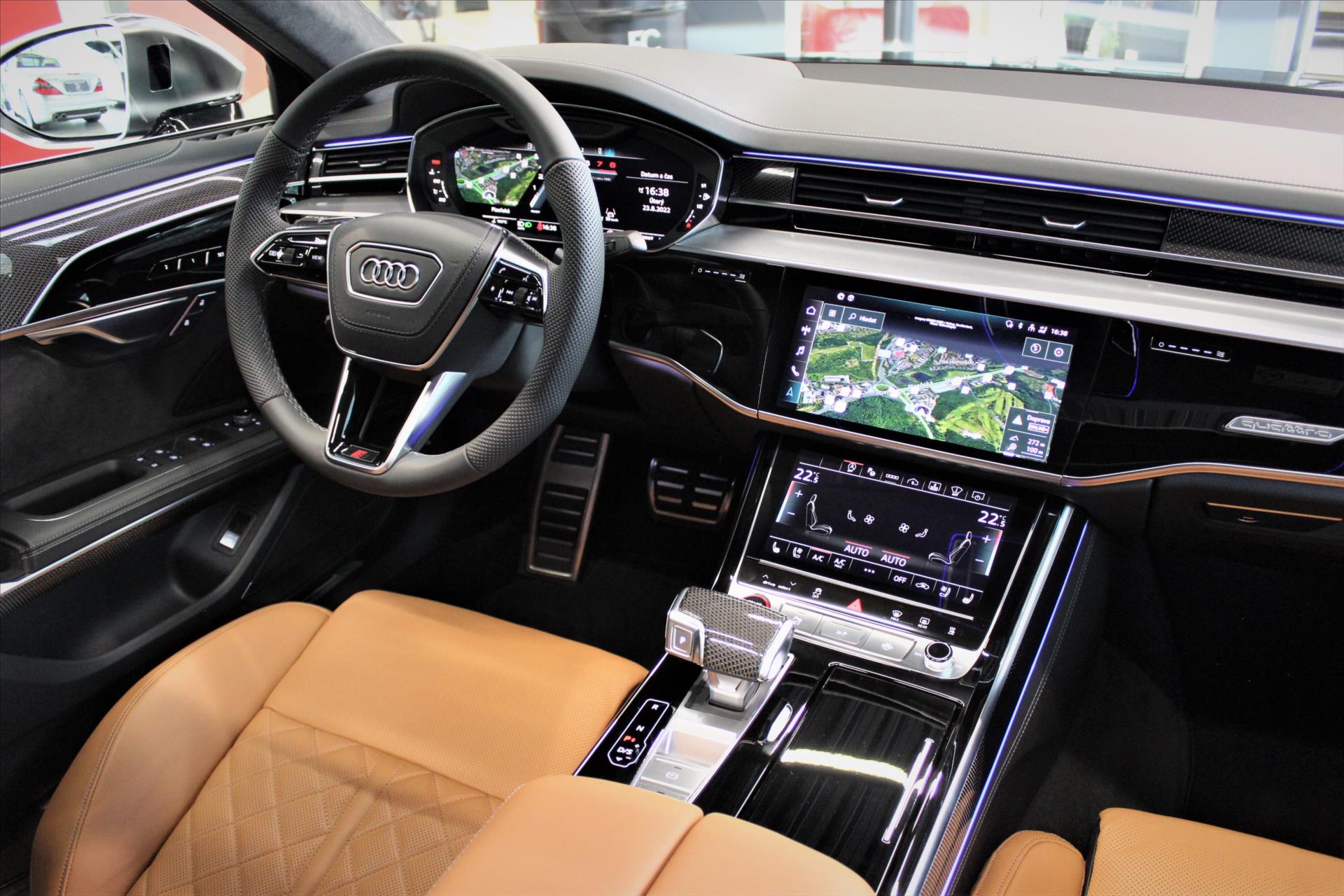 Audi S8