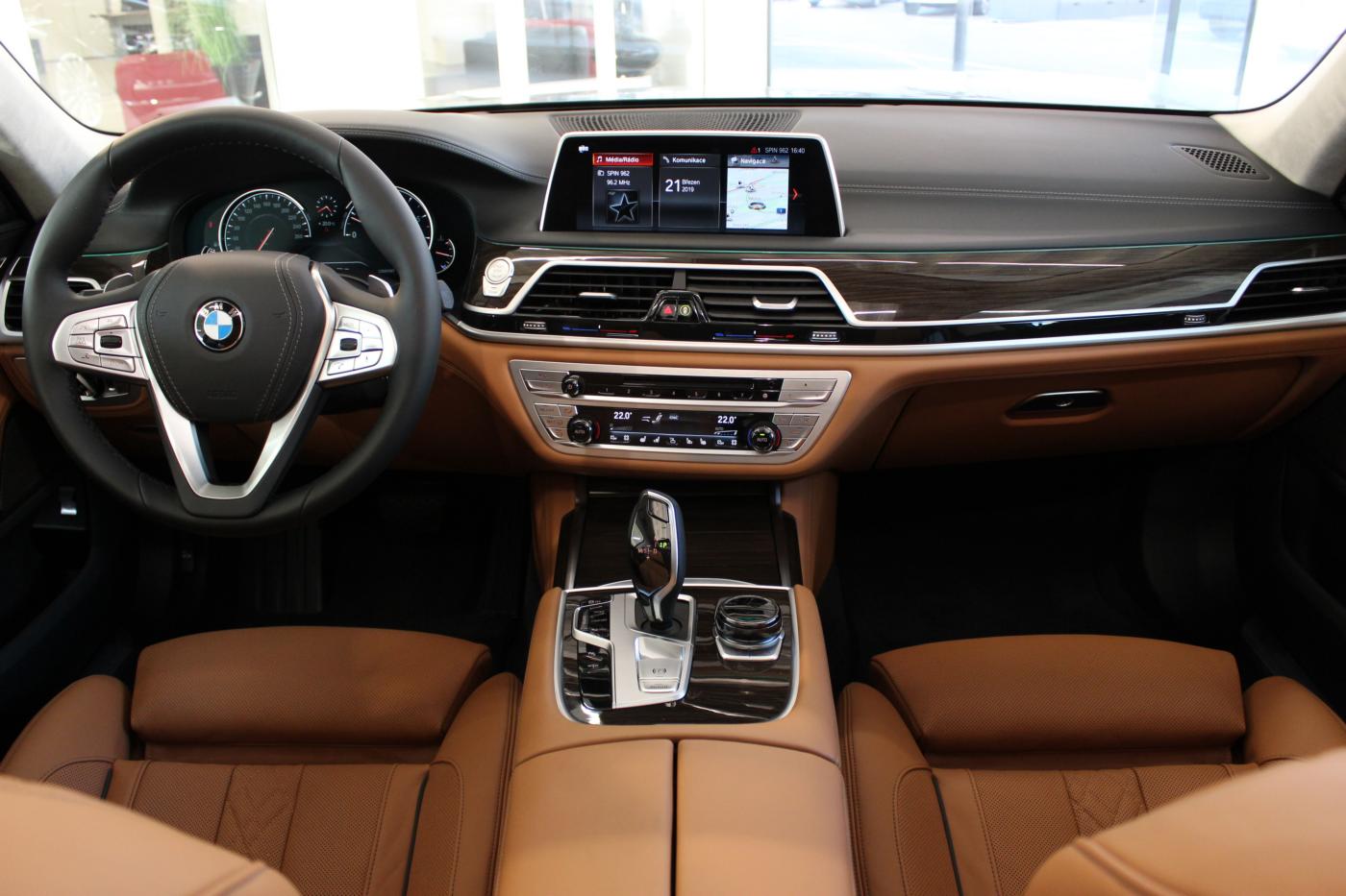 BMW Řada 7