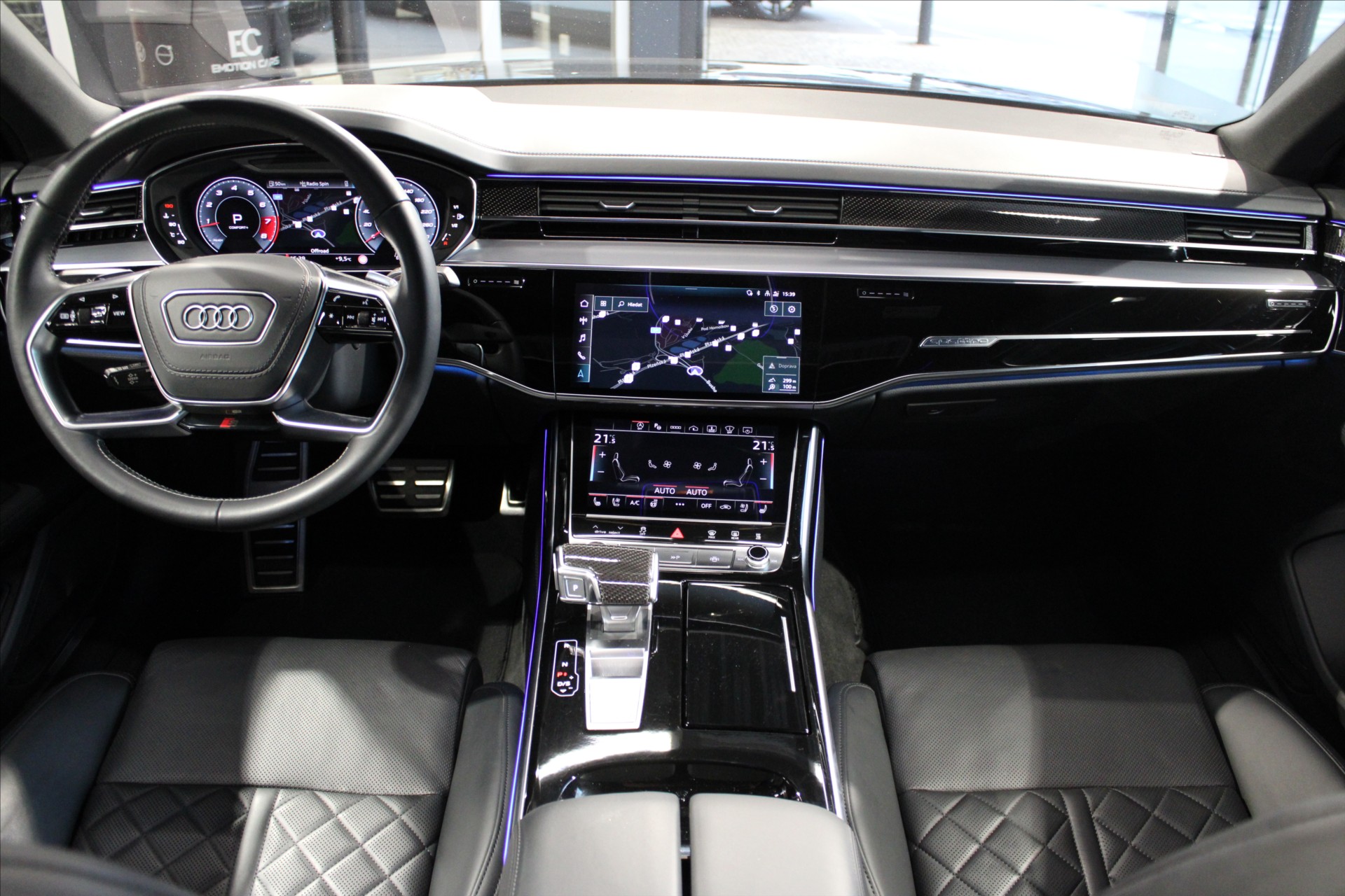 Audi S8