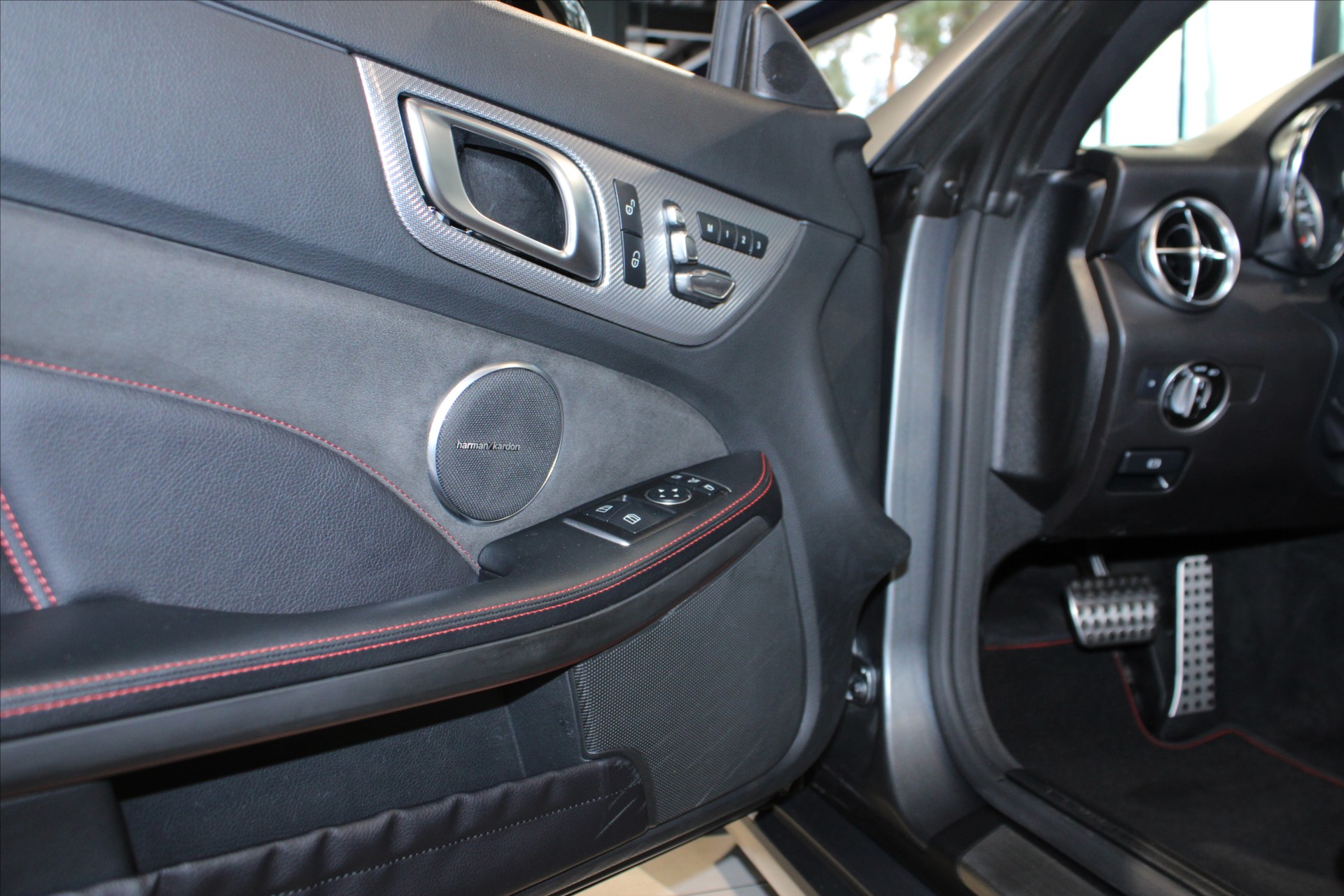 Mercedes-Benz SLC